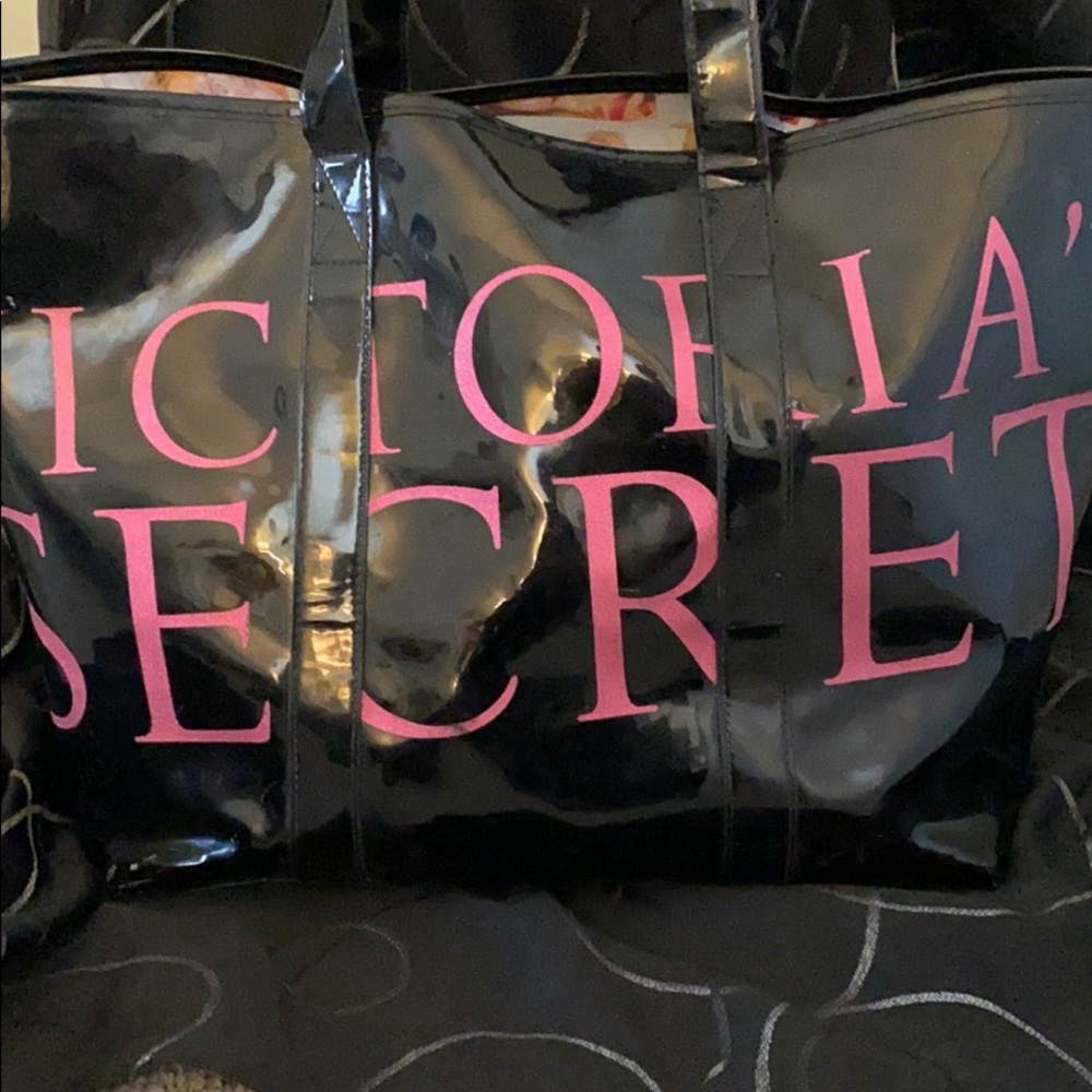 Victoria’s Secret tote bag